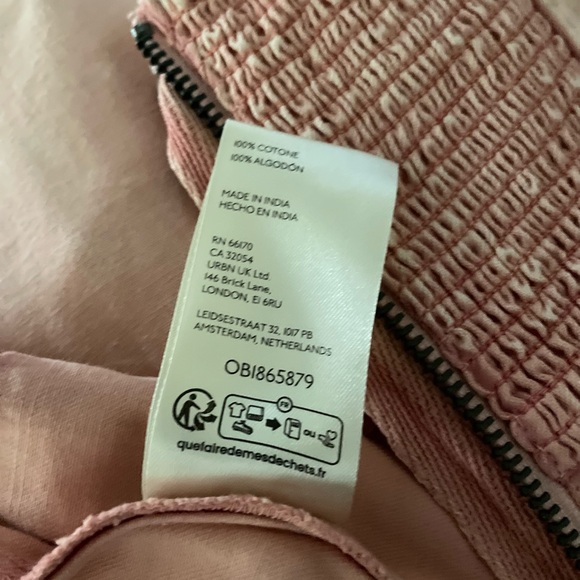 Free People Jumpsuit NWOT
🎀Price Is Firm🎀 - Picture 9 of 10